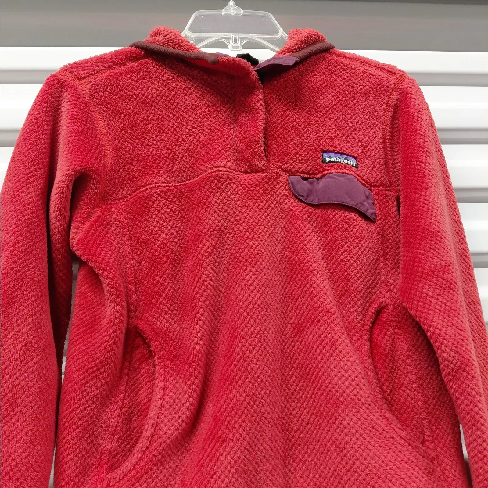 Patagonia Synchilla Snap-T Hoodie Sweater Womens Small Red Fleece Cozy Outdoors - Image 2