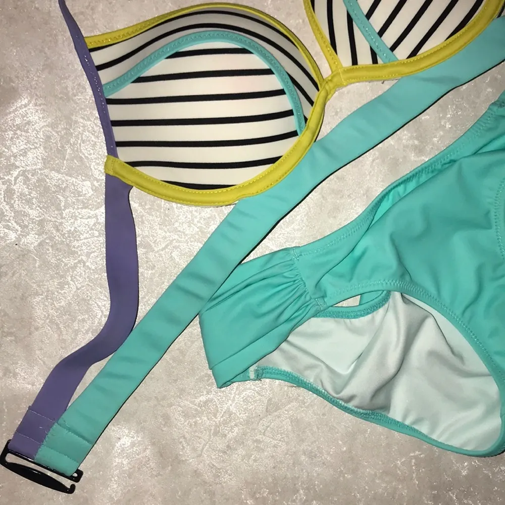 - 32B/XS SALE 🎉NWT VS PADDED HALTER BIKINI S… - Image 11