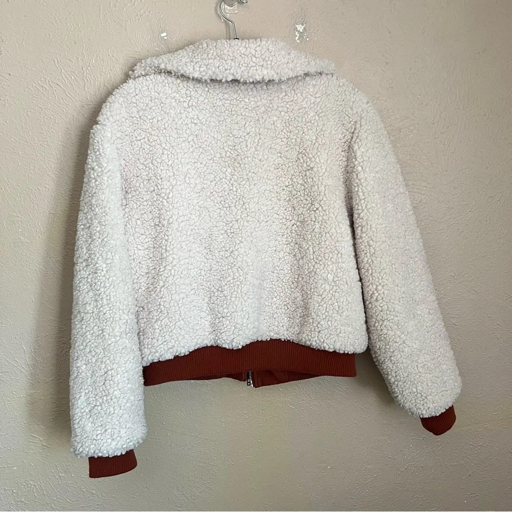 Blank NYC Faux Shearling Crop Jacket Small Marshmellow Brown - Image 4