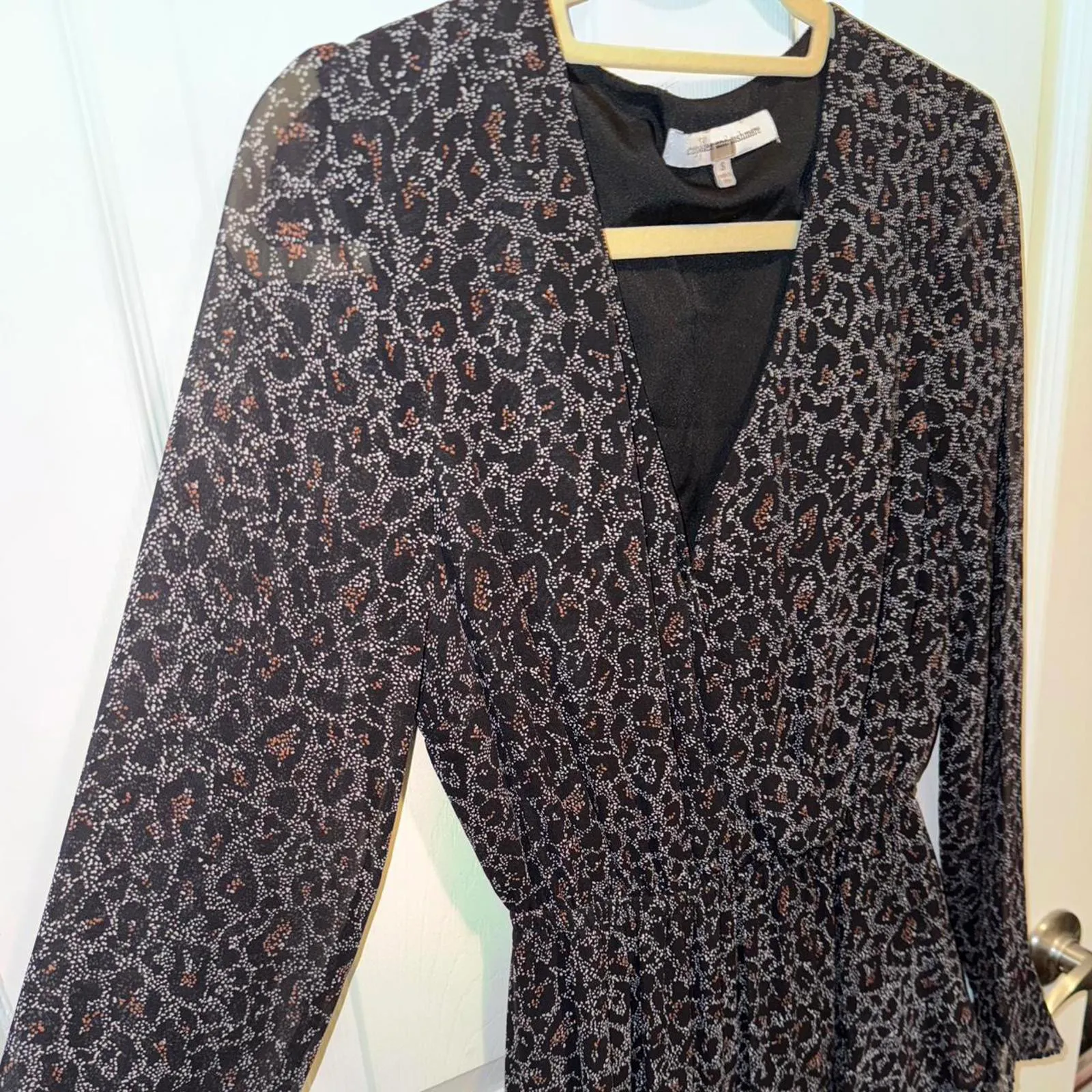 Cupcakes and Cashmere Amity speckled leopard print dress Black - Image 3