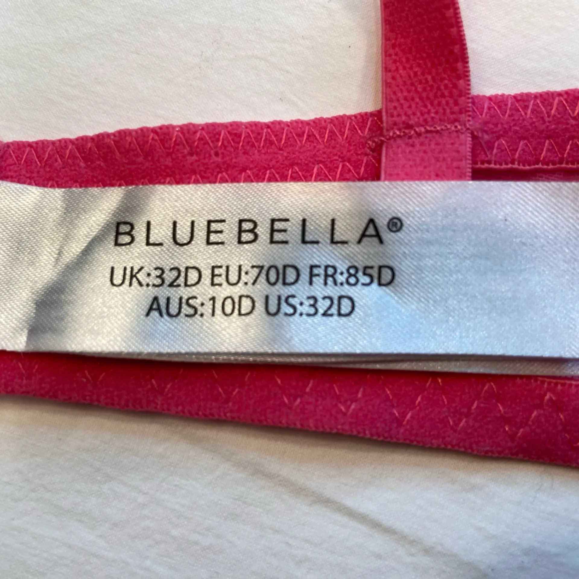 Bluebella Hot‎ Pink Bra, Lace, Size 32D - Image 4