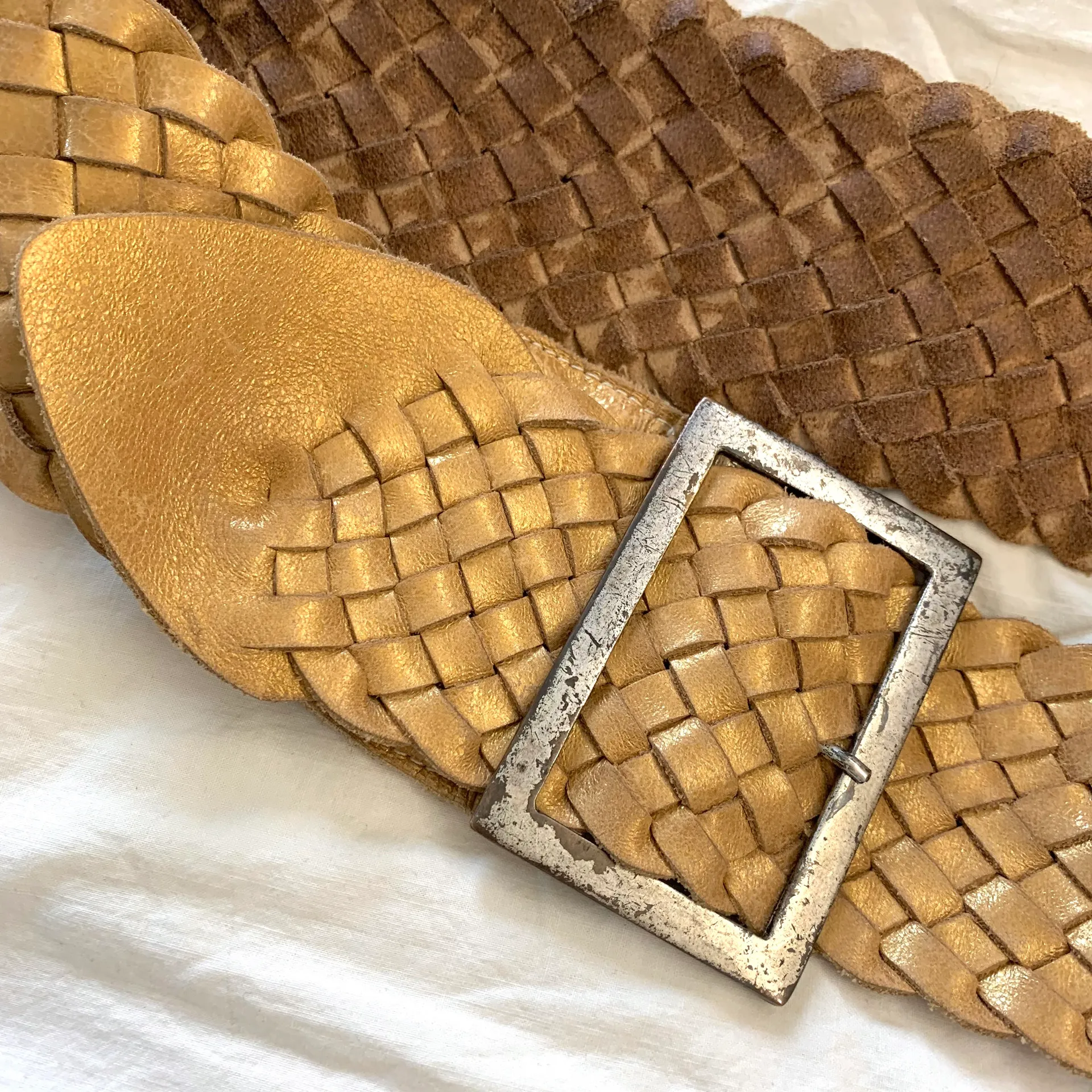 Stoned & Waisted Woven Leather Gold Toned Belt size Sm - Image 2