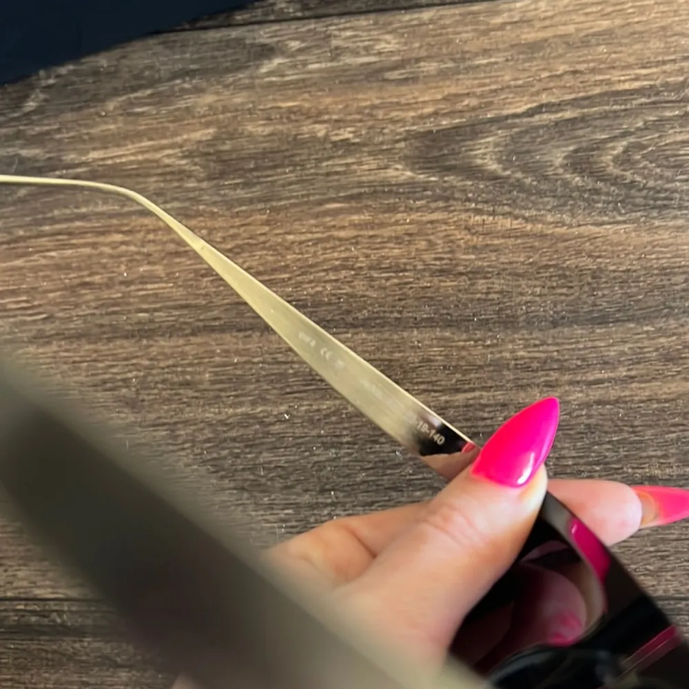 Vera Wang Aviva Sunglasses - Image 3