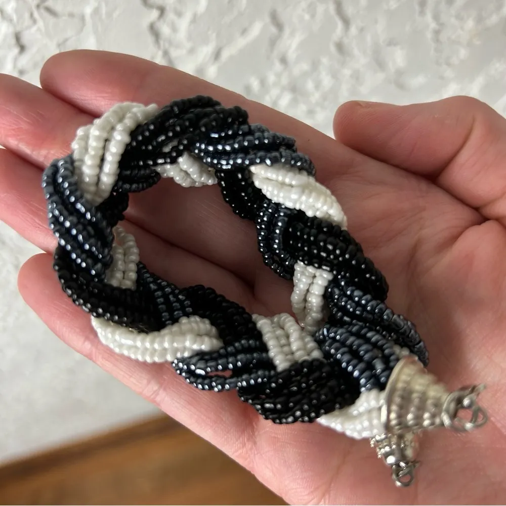 Braided Beaded Bracelet Black - Image 5