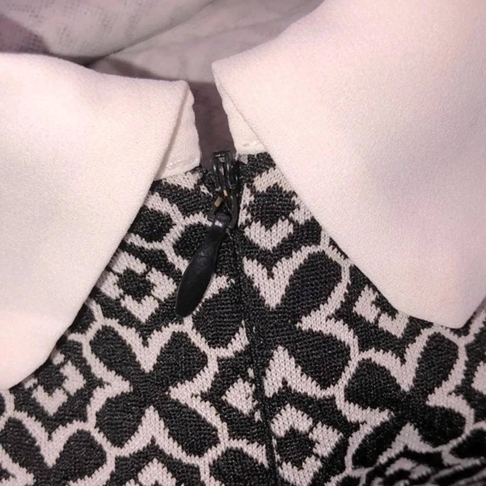 Aqua black & white romper size small new with tags - Image 8