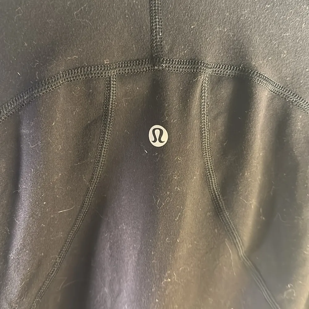 Lululemon Full Zip Jacket Lightweight great all year round Staple black size 8 - Image 5