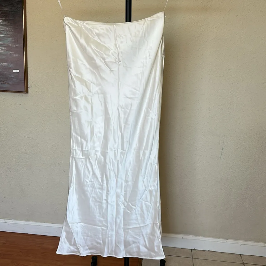 House of CB Sydel White Satin‎ Bias Cut Maxi Skirt, NWOT Size Large - Image 6