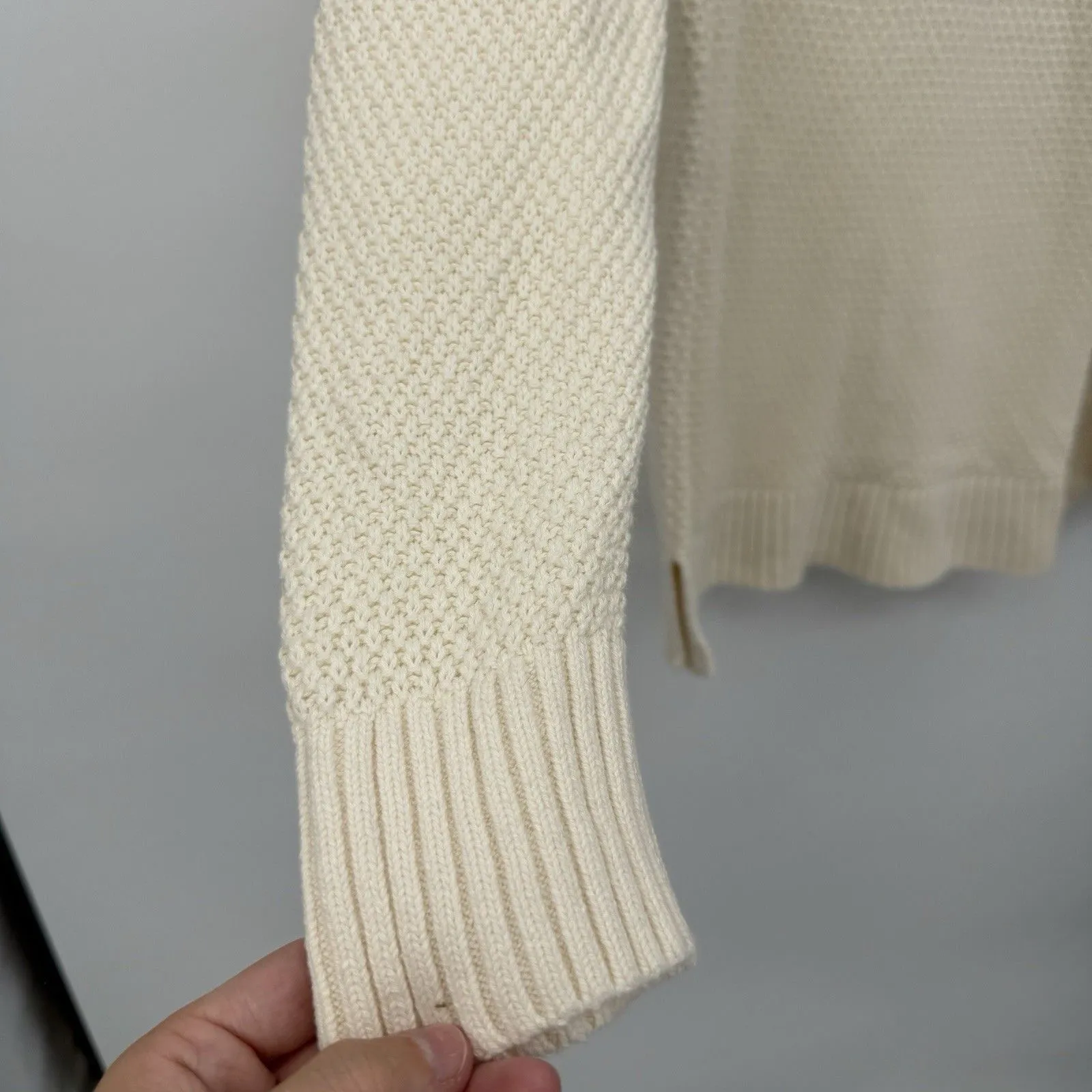 Old Navy  Cream Crewneck Knit Sweater Size Small Oversized Fall Classic - Image 4