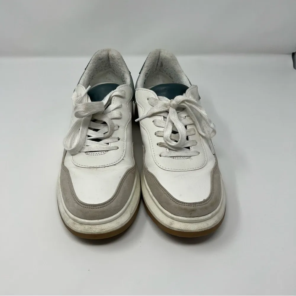 Universal Threads UNIVERSAL Thread‎ Lace Up Sneakers - Image 2