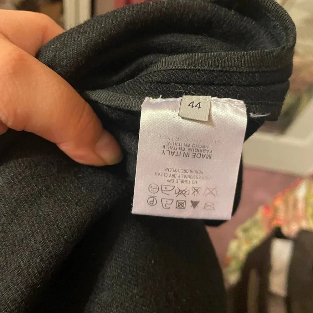 STELLA MCCARTNEY BLACK BUTTON BACK WOOL BLOUSE - Image 4