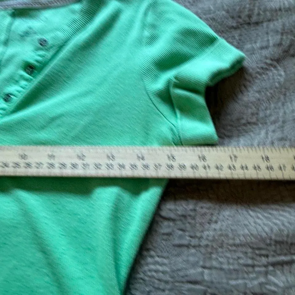 PILCRO Womens Green Short Sleeve Henley T Shirt Size XS - Image 4