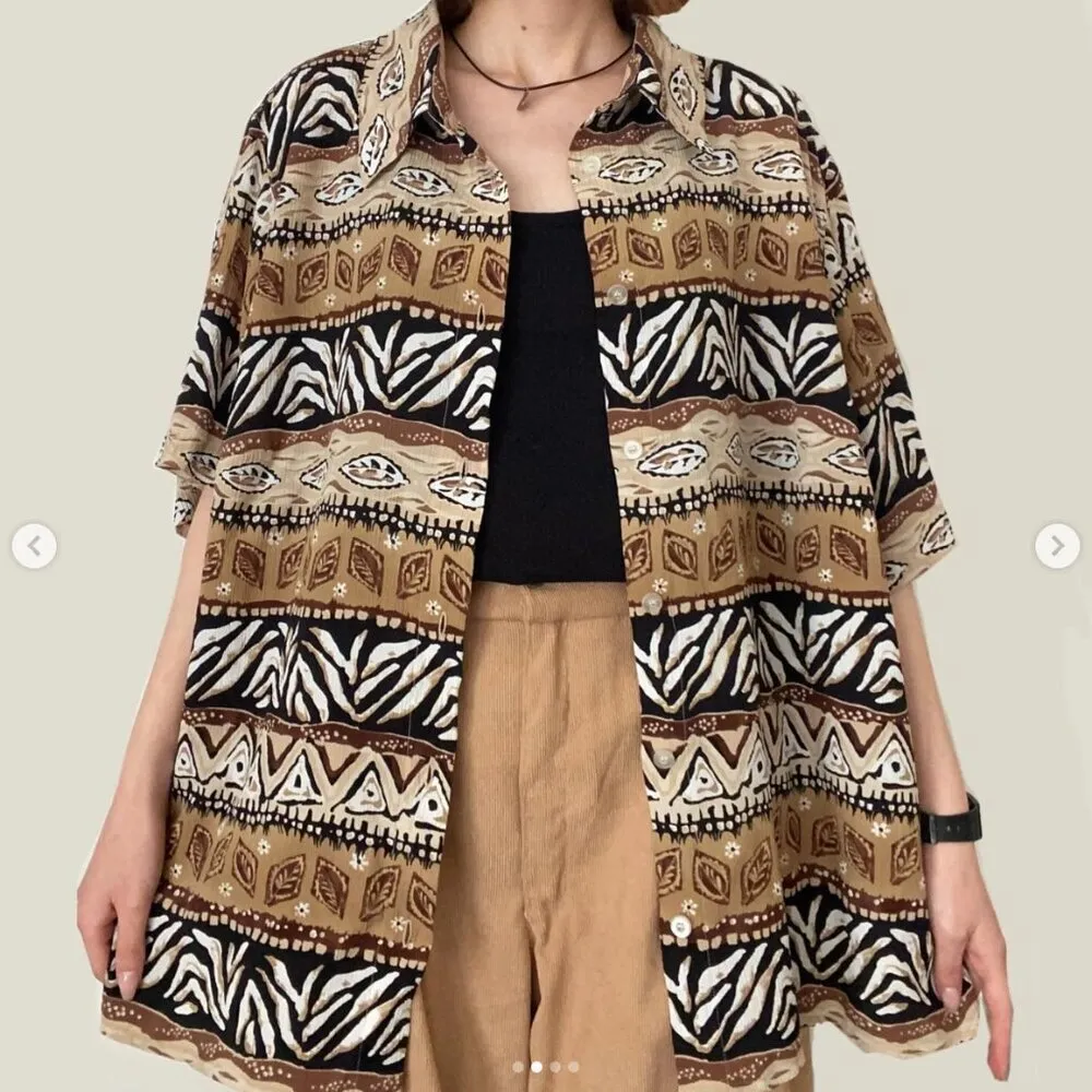 ALFRED DUNNER Tan Brown White Geometric Striped Tribal Animal Button Down PETITE - Image 2