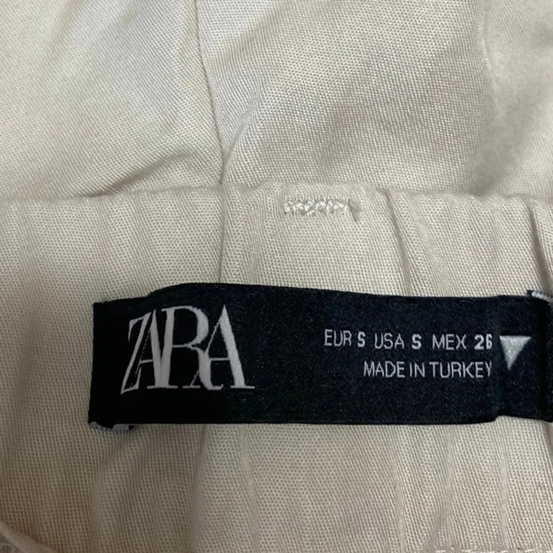 Zara Women's Light Beige Pleated High Waisted A Line Mini Casual Shorts Size S - Image 4