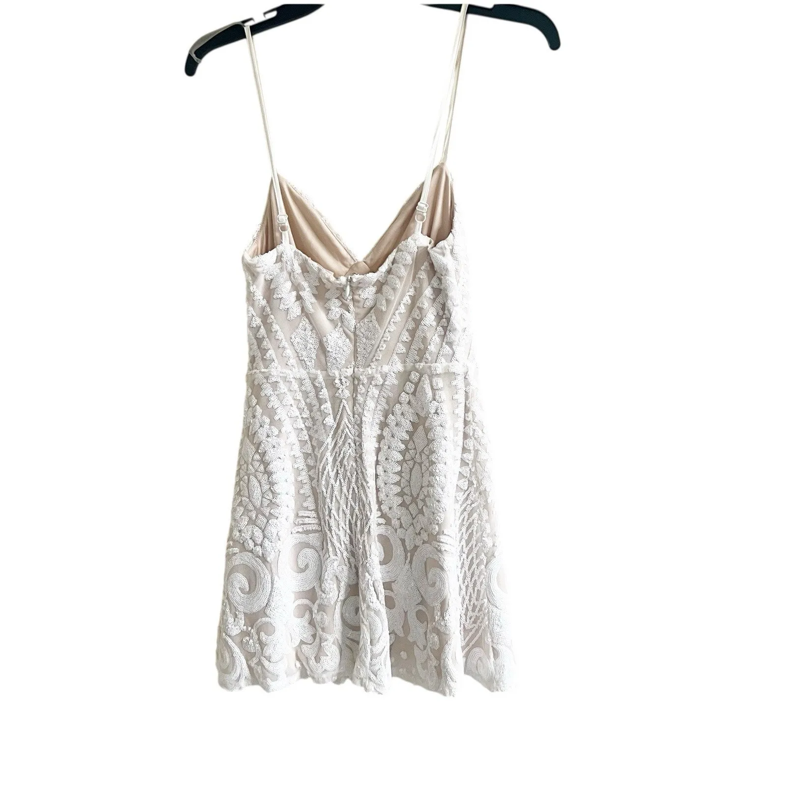 Revolve Superdown Tiff Micro Mini Dress Sparkly Sequins Size XS Nude Ivory - Image 4
