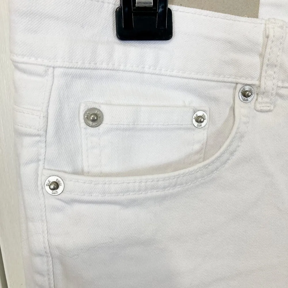 BLK DNM women's size 26 stretchy taper leg 5 pocket slim jeans 29x30 30x30 30x29 White - Image 3