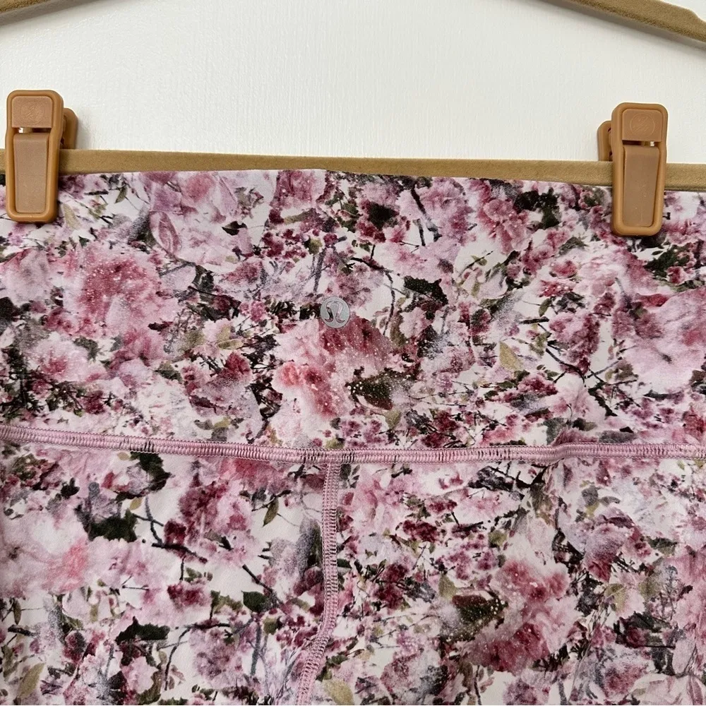 Lululemon Wunder Under Crop Floral Print Tight Athletic Legging Womens 6 Pink - Image 5