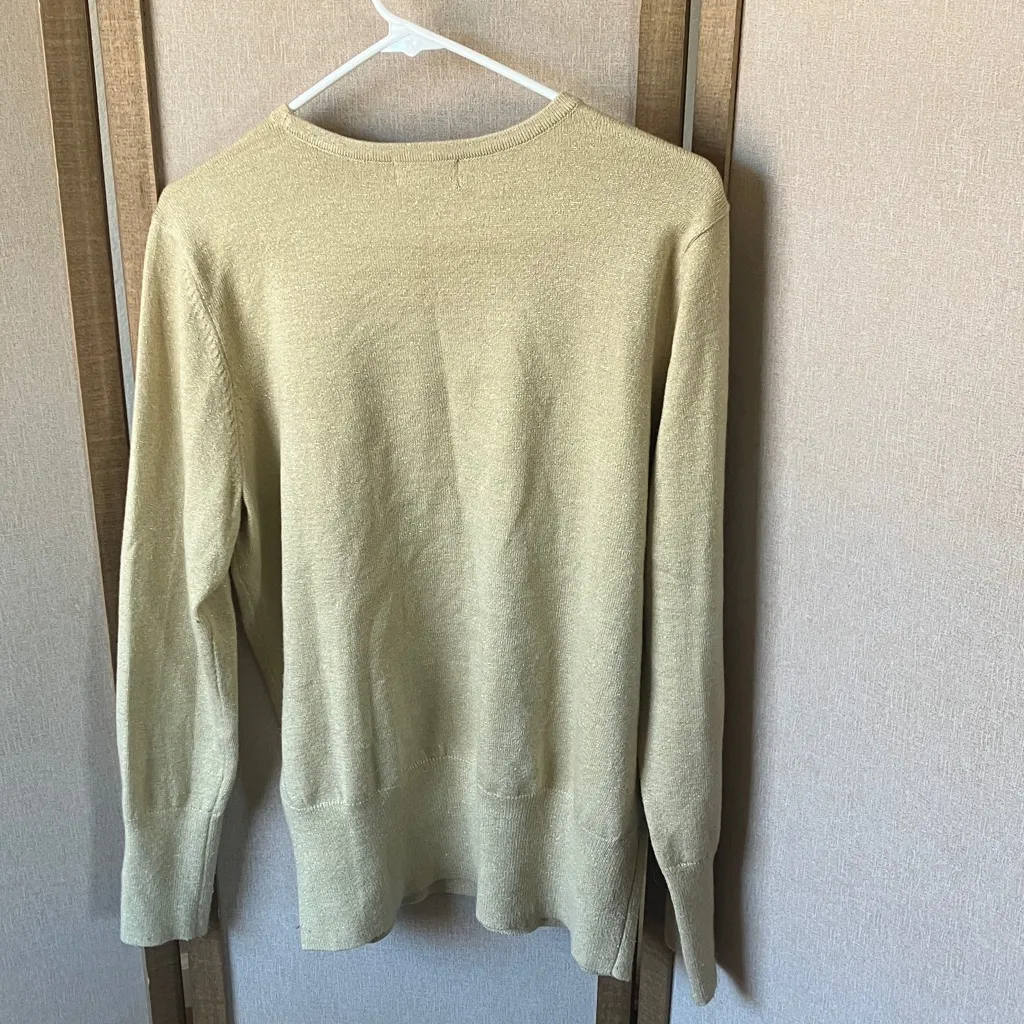 JM Collection  Metallic Gold Sweater large - Image 10
