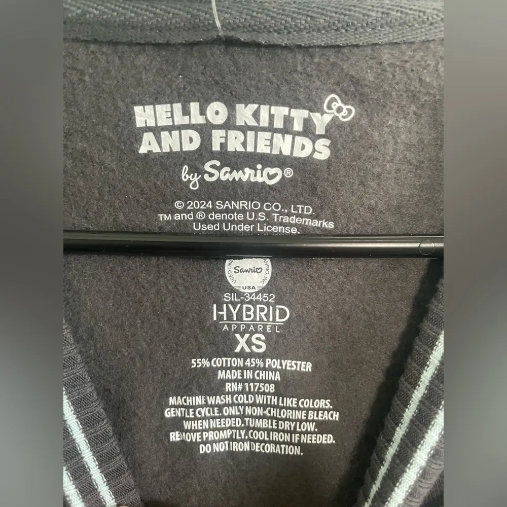 NWT Hello Kitty Sanrio GID Halloween Black Character Crew neck Sweatshirt XS - Image 6