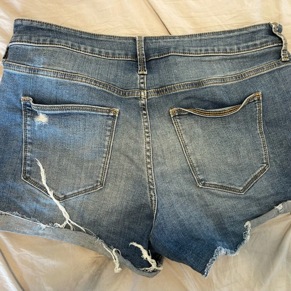 TARGET | jean shorts - Image 3