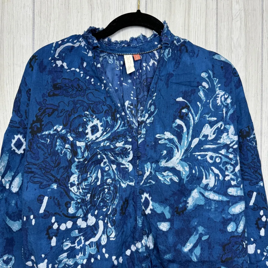 Anthropologie Pilcro The Tavi Ruffled Button Down Blouse Blue Batik Floral Small - Image 4