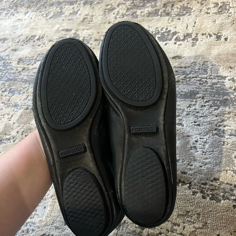 Tory Burch Black Leather Logo Flats Size 6.5 US - Image 6