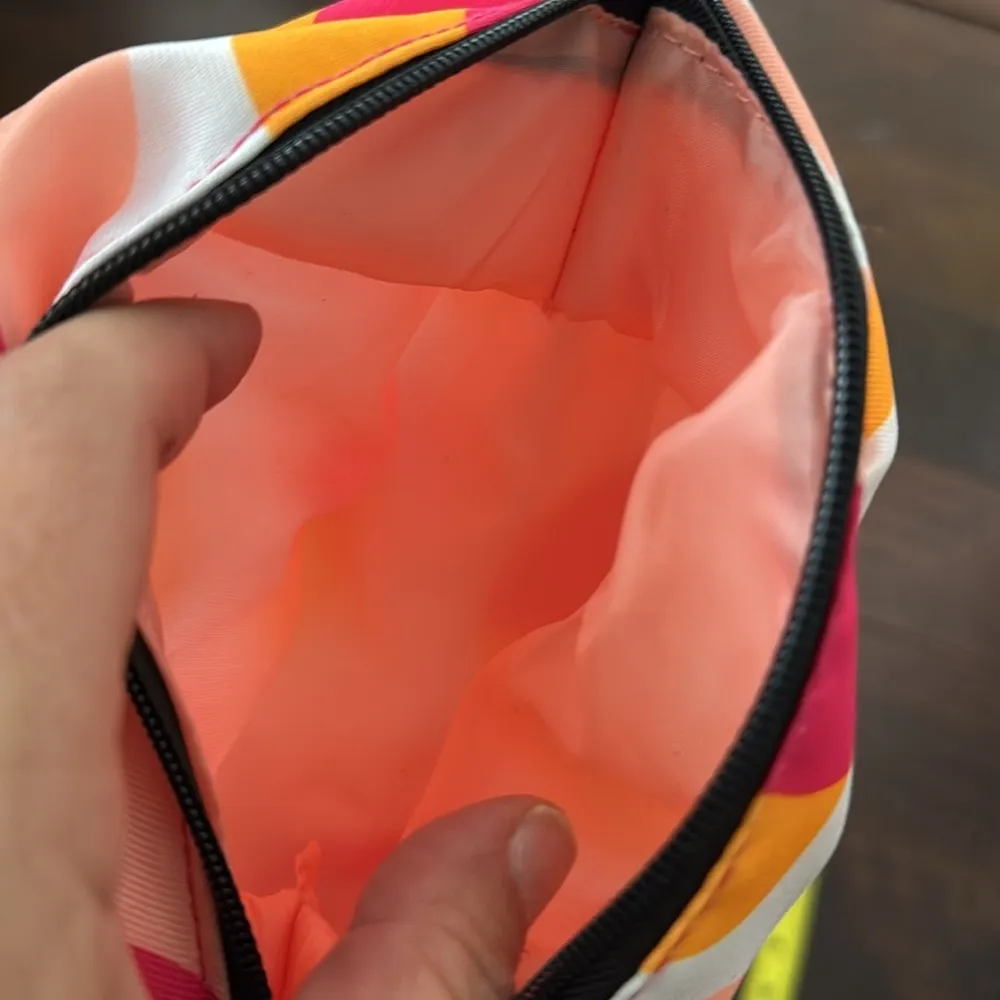 Clinique Cosmetic Bag - Image 4