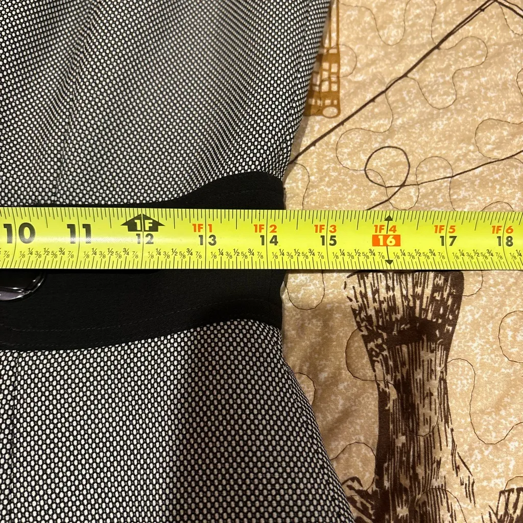 Tahari Arthur S. Levine women’s black and white sleeveless sheath dress size 4 - Image 12