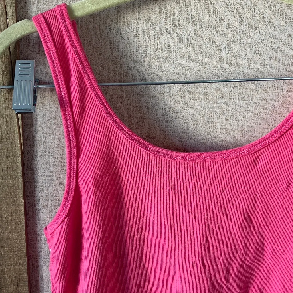 Aeropostale Vibrant Pink sequin front tank top large - Image 10