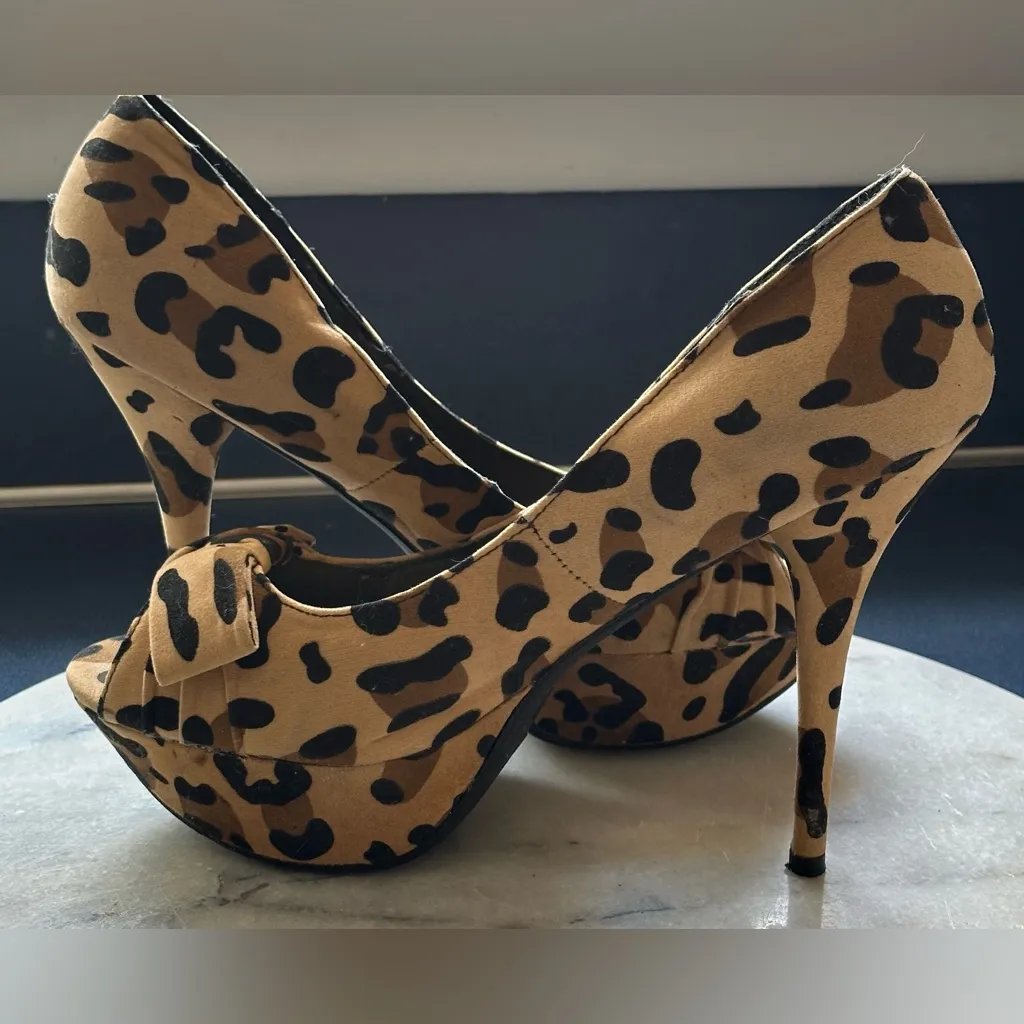 JustFab Browns & Black Leopard Animal Print Pep Toe Bow Stiletto Heels Sz 10. - Image 7