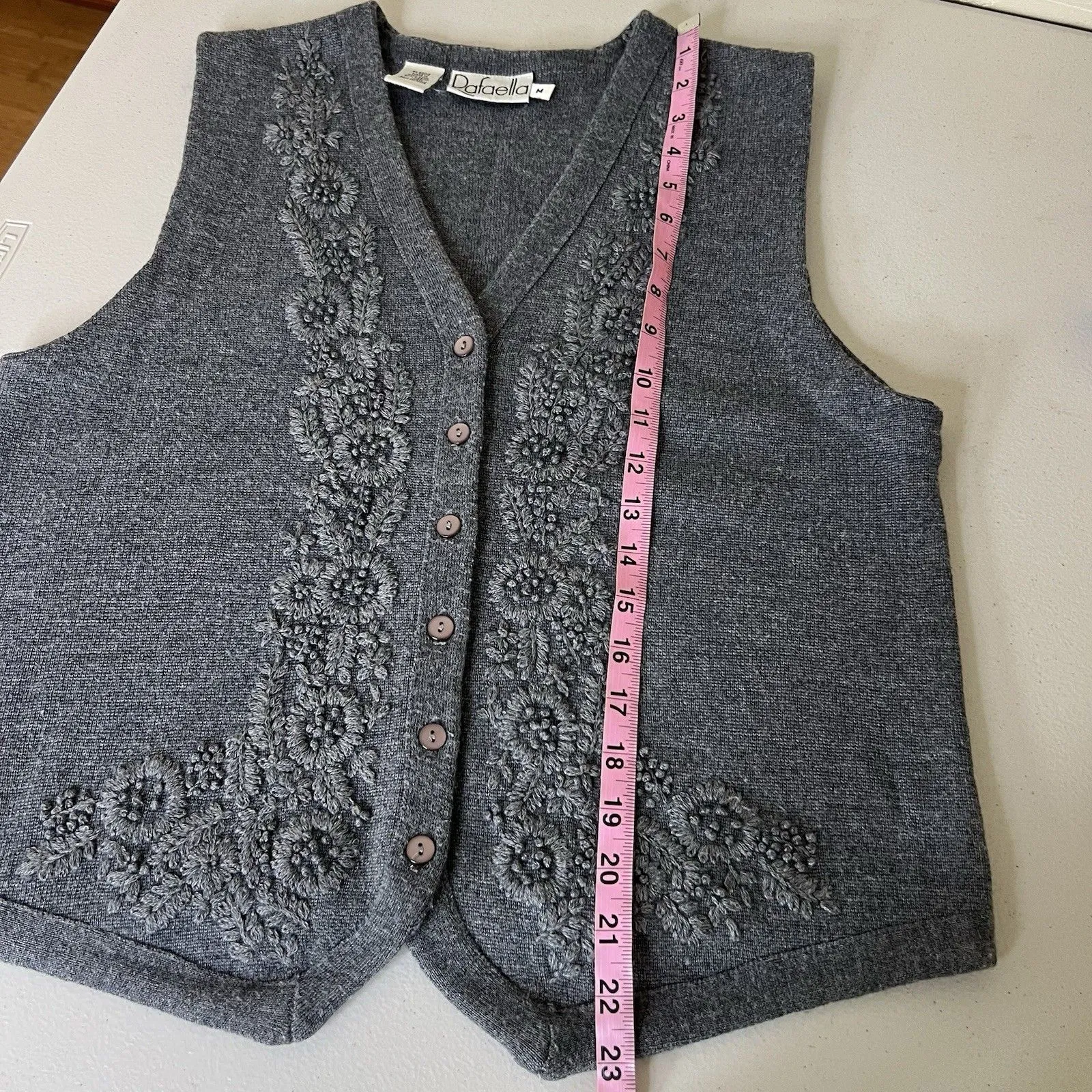 Vintage Rafaella Sweater Vest Size Medium Gray Merino Wool Floral Embroidery - Image 5