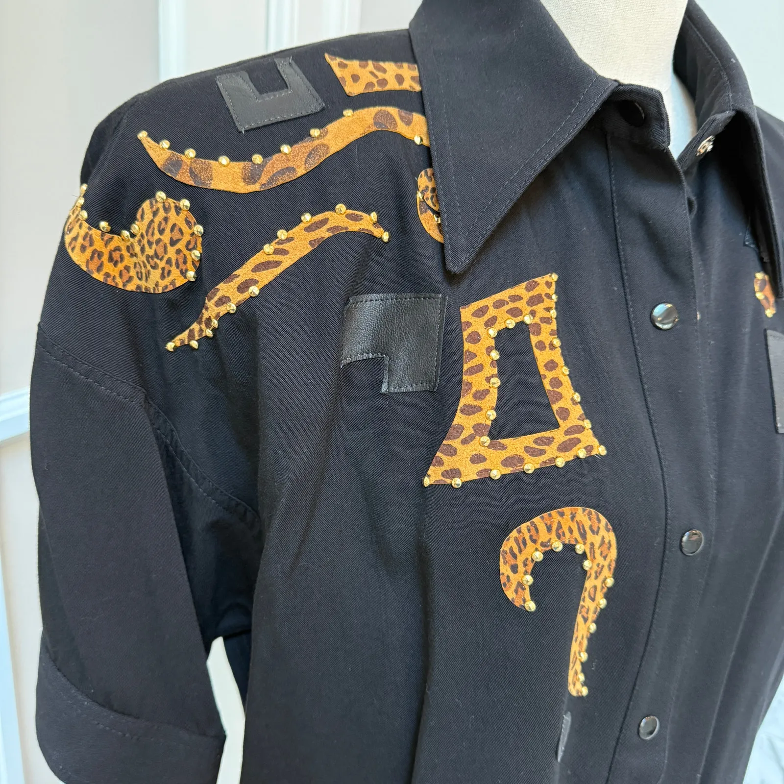 Cache Vtg 80s 90s Statement Leopard Leather Bomber Jacket Embellished Medium - Image 3