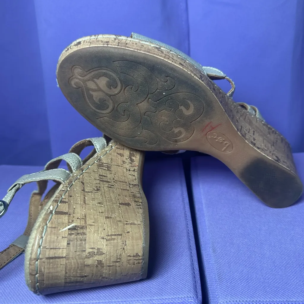 B.O.C. Born Wedge Leather Sandals Cream Cork Gold Metallic Platform Shoes 9M Size 9 - Image 8