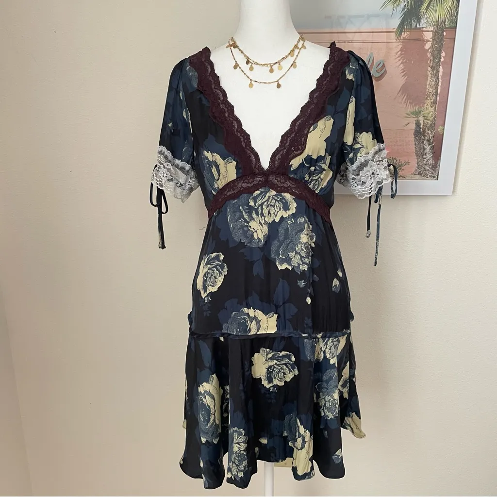 Free People Jos Floral Satin Lace Trim Mini Dress in Small - Image 4