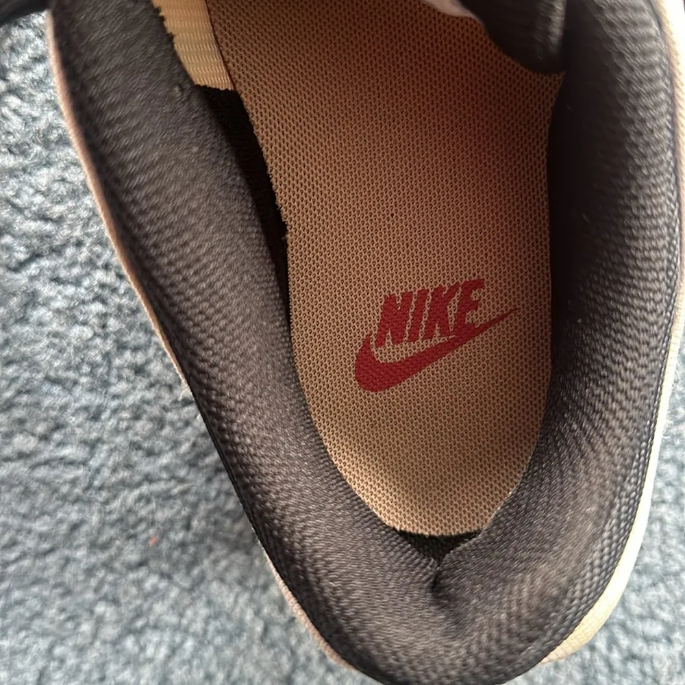 Nike Air Max size 9 euc no signs of wear - Image 6