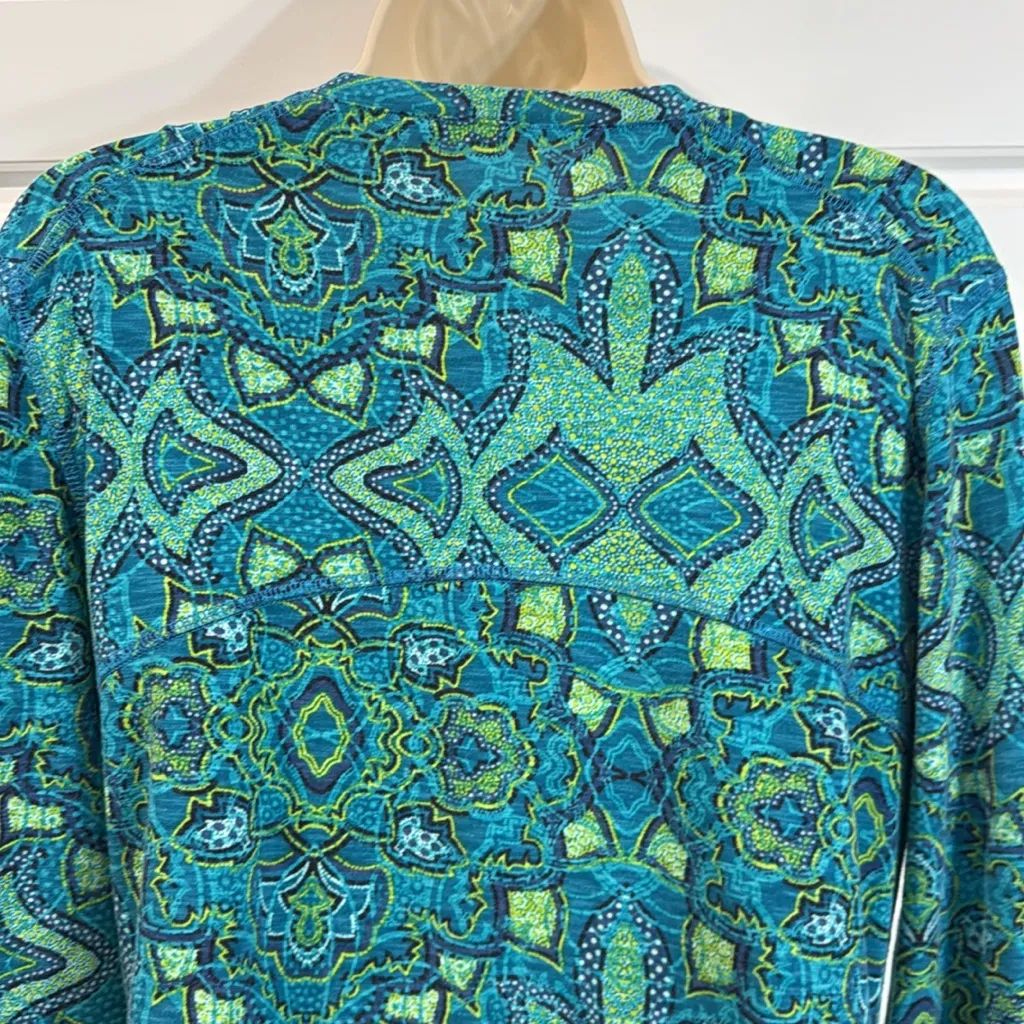 Title nine long sleeve top medium - Image 4