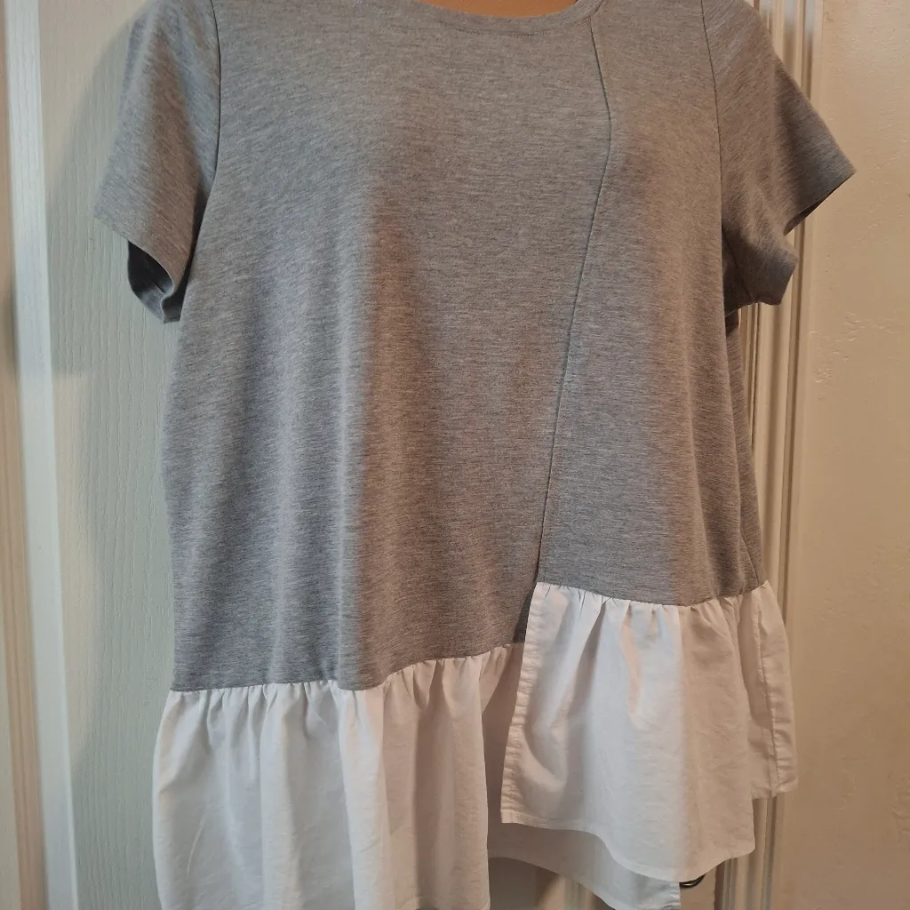 Lane Bryant 18 20 Gray and White Women's Top NWOT - Image 4