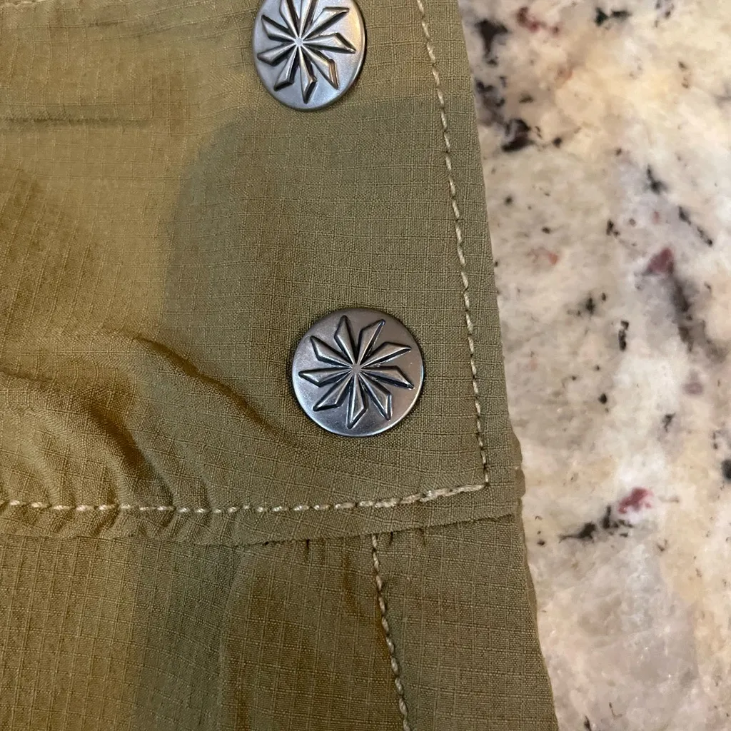 Athleta  Green Athletic Skirt with Shorts - Image 2