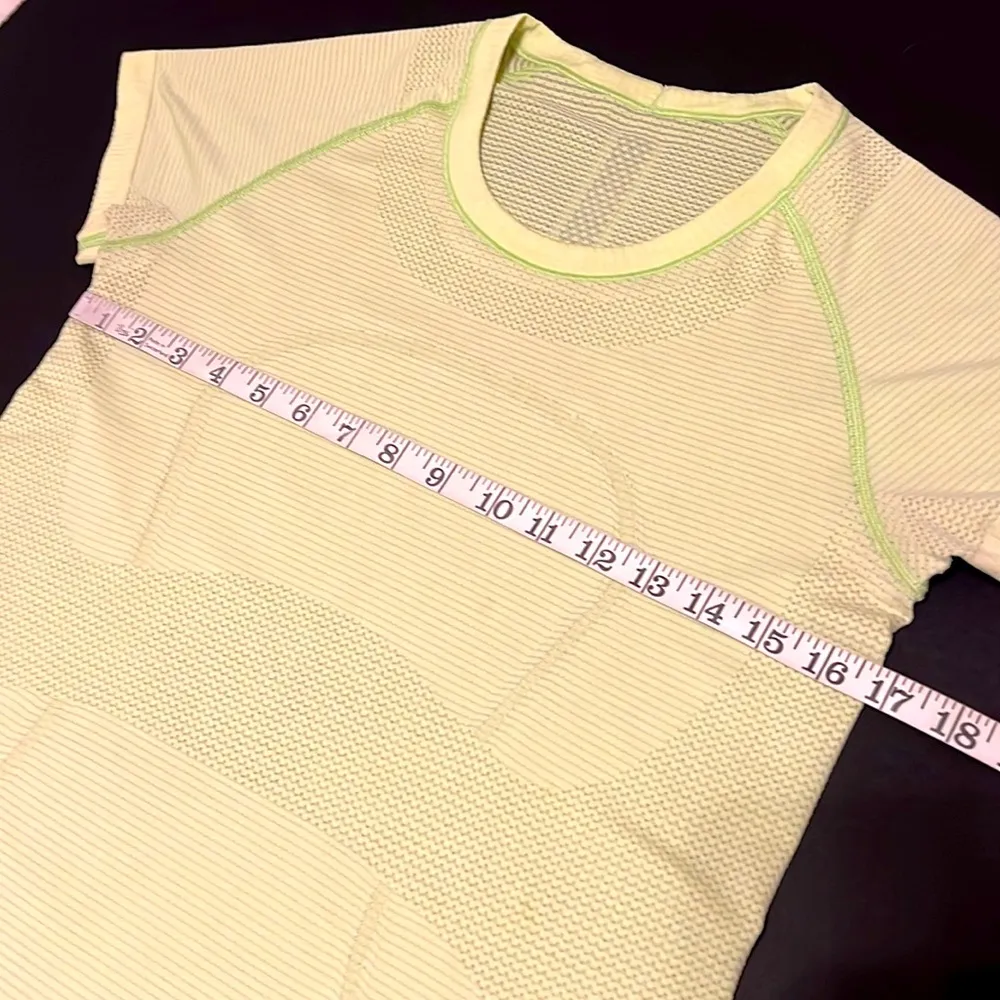 Lululemon swiftly tech short sleeve stretchy T-shirt, neon yellow, size 8 - Image 7