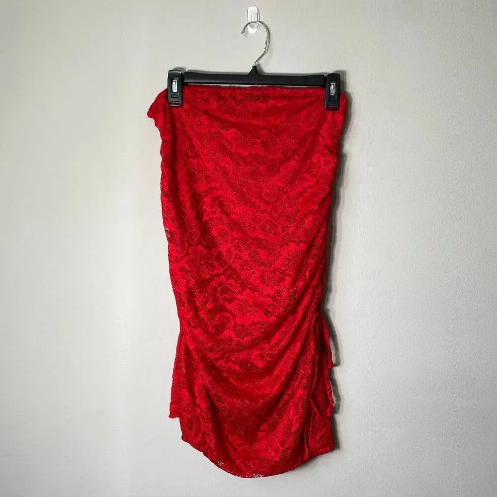 PrettyLittleThing Womens Size 10 All Over Lace Ruched Fitted Slit Midi Skirt Red - Image 2