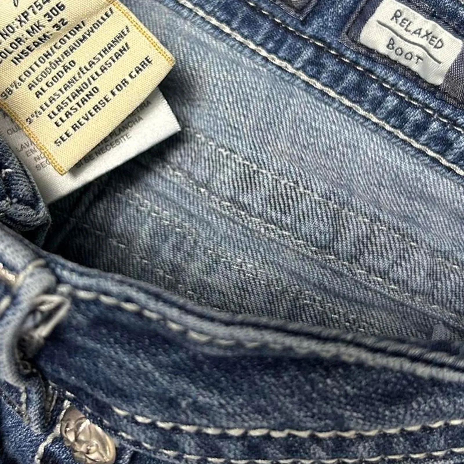 Miss me blue mid rise bootcut size 30x32 - Image 2