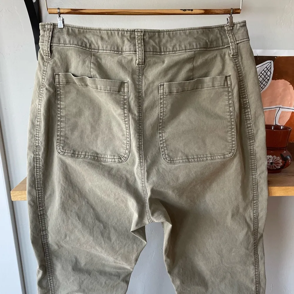 Old Navy Olive Green Twill Carpenter Khaki Pants Size 10 - Image 7