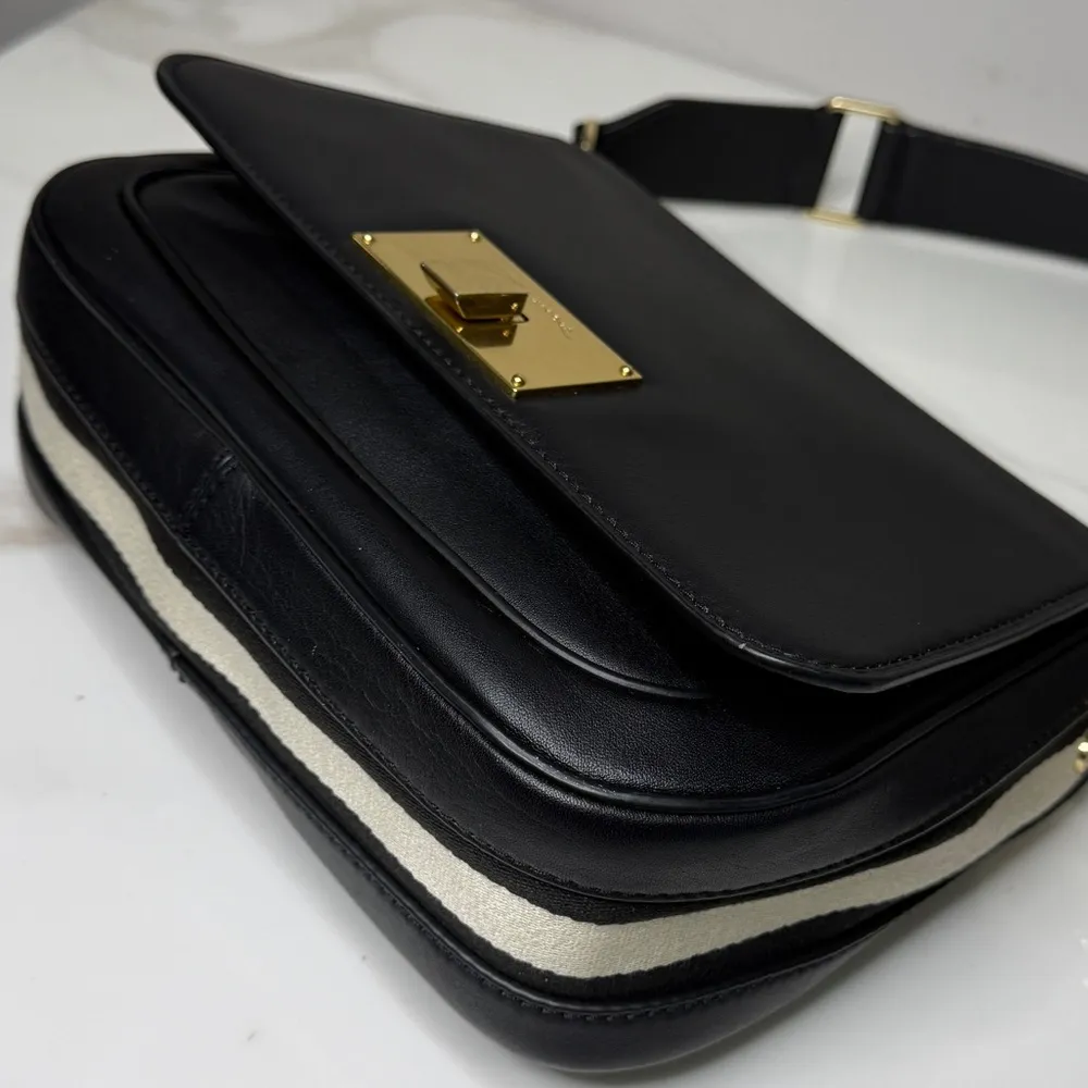 Marc Jacobs Leather Crossbody Bag | Black - Image 2