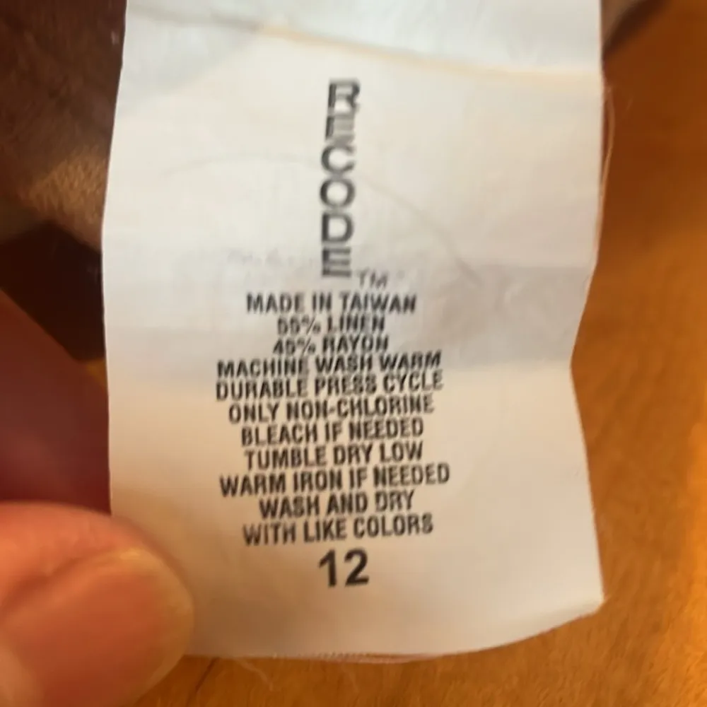 Dockers Recode Elegant Tan Women's Skirt knee length size 12 - Image 7