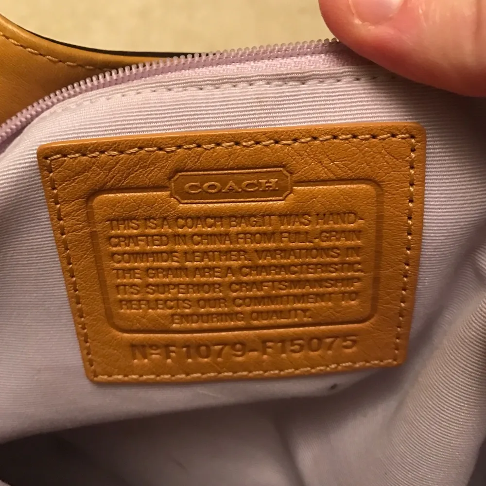 Coach Mustard Hobo Leather 3 Compartment Satchel - Image 2