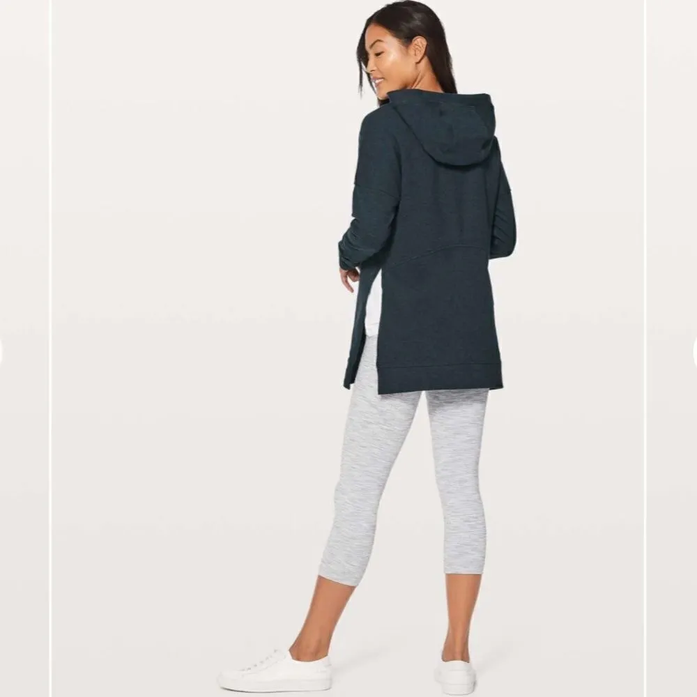 Lululemon Cut Above Hoodie
Heathered Inkwell - Image 2