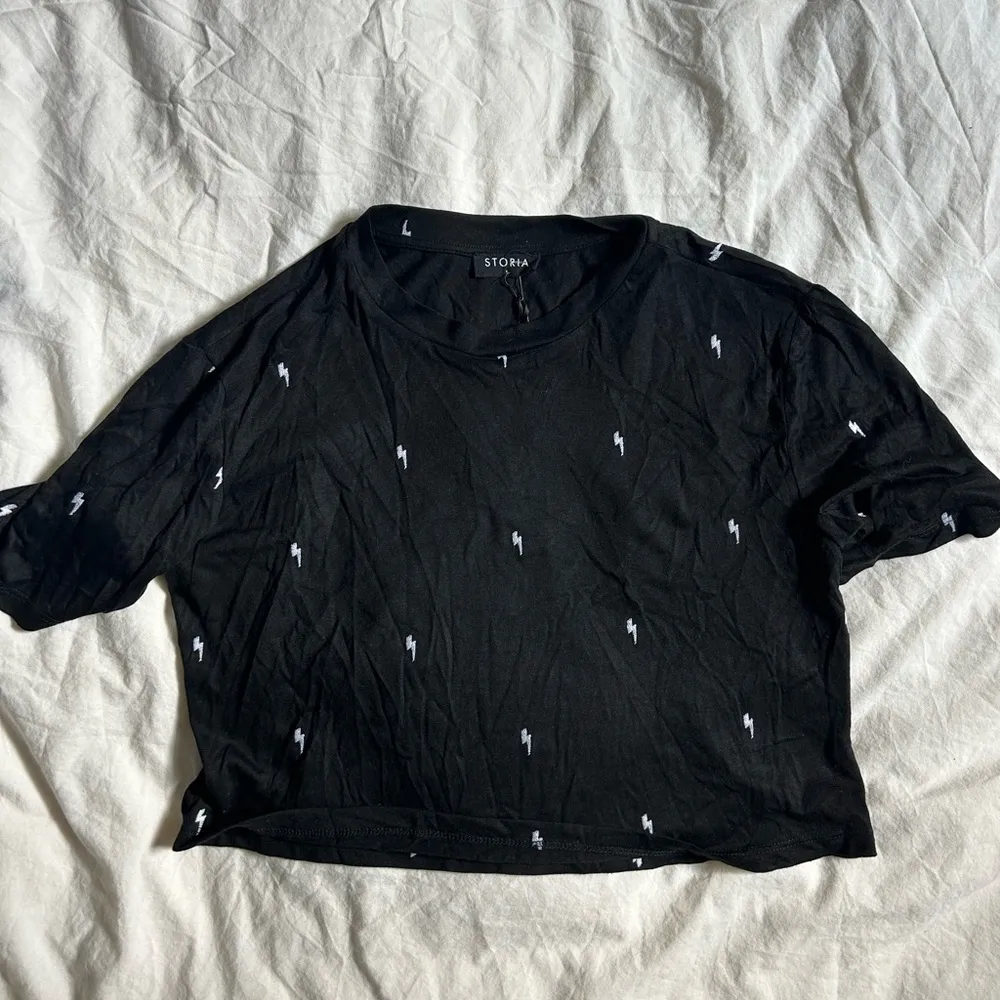 NWT lightening bolt tshirt - Image 2