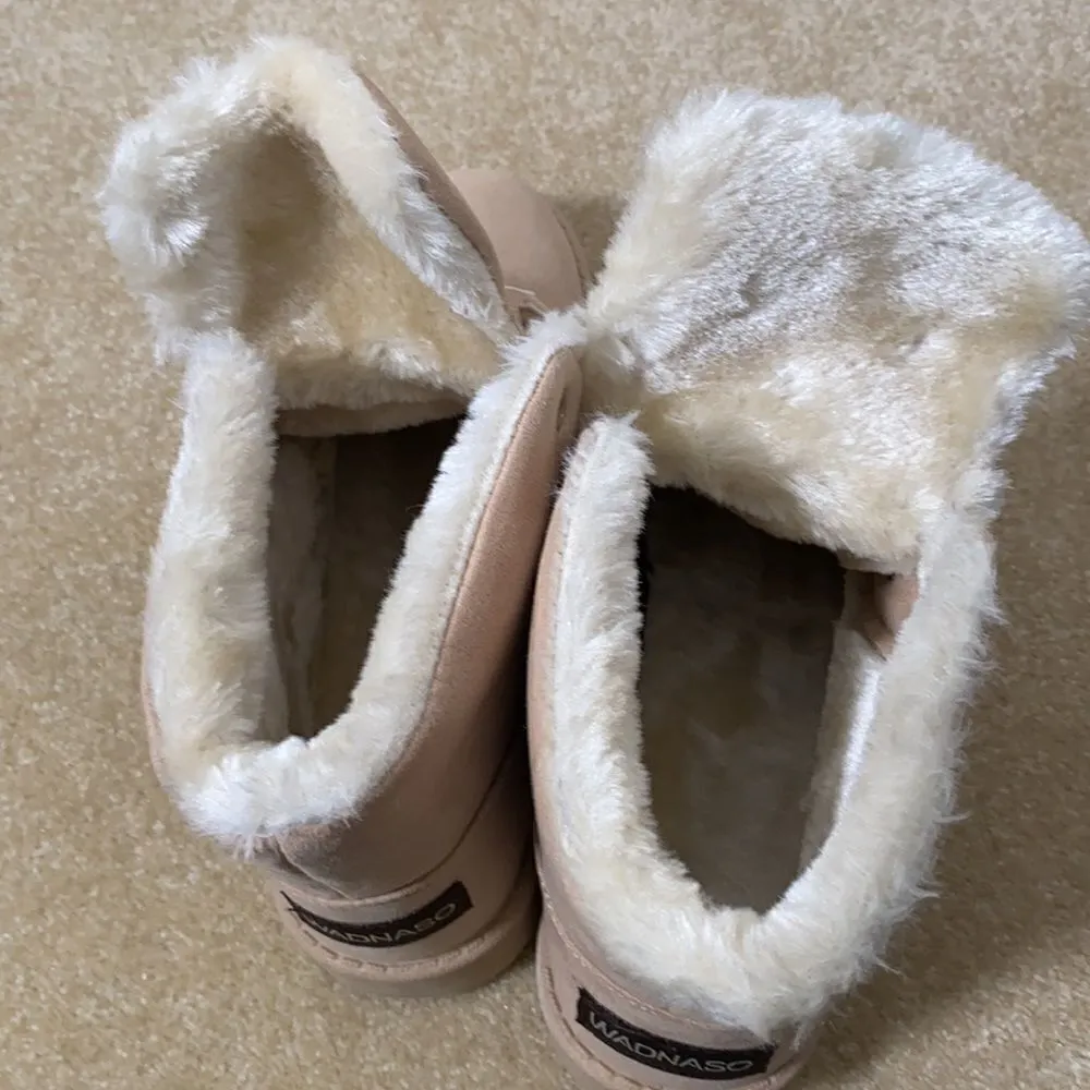 Women’s or Men’s Soft Faux Fur Lined Lace Up Boots Size 40 EU NEW Tan - Image 9