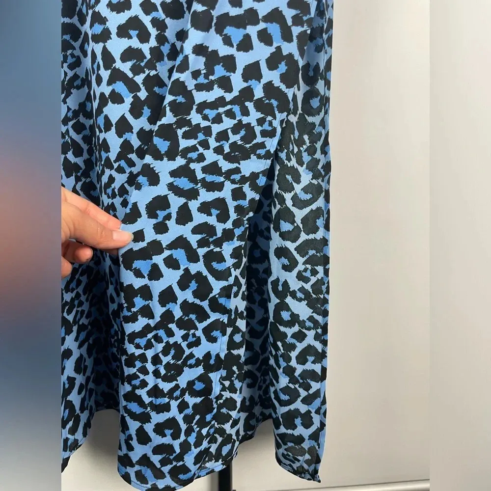 Banana Republic Blue Leopard Print Double Slit Midi Skirt - Image 3