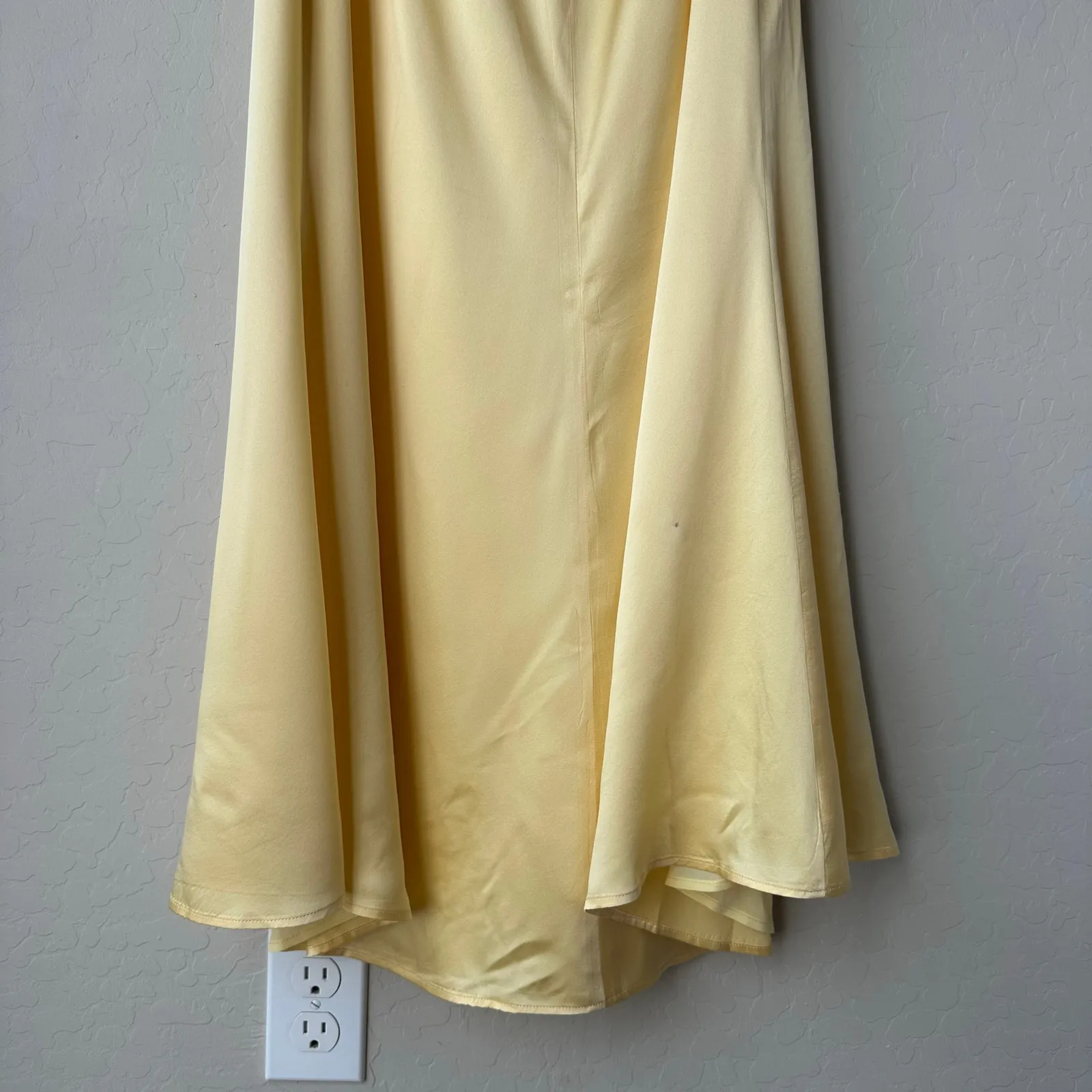 Reformation Dress Maddison Butter Yellow Silk‎ Satin Halter Midi Dress Size 4 - Image 7