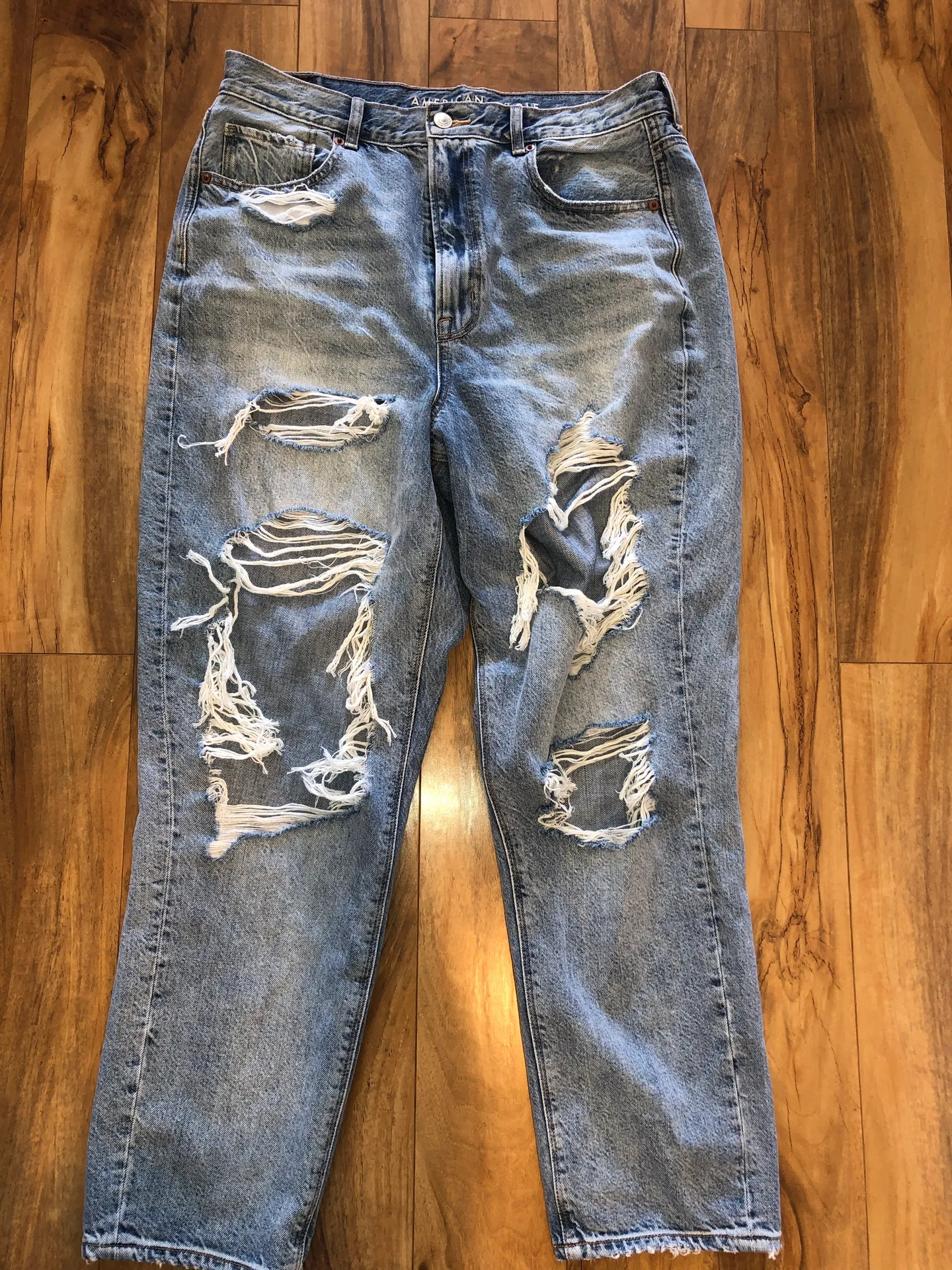 American Eagle  mom jeans  - Image 2
